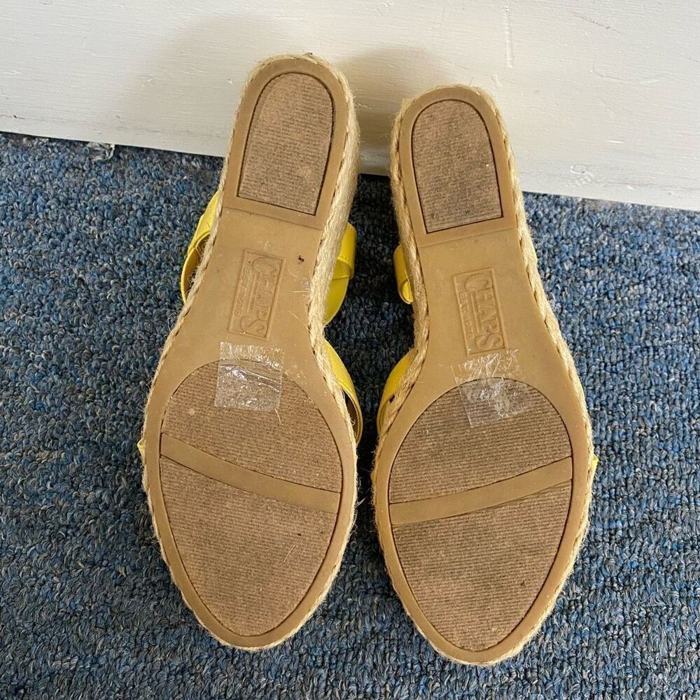 Chaps women 8 slip on strappy 3” wedge sandals w/stretchy straps yellow - Picture 6 of 7